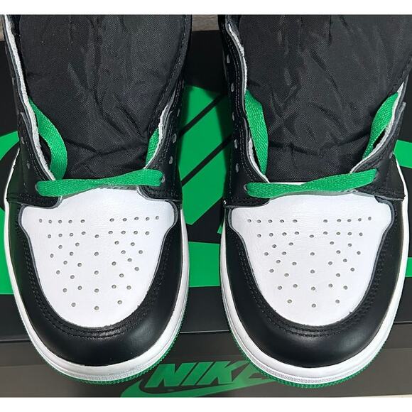Nike Air Jordan 1 Retro High OG Black Lucky Green Men Sz 8.5 - Picture 6 of 16